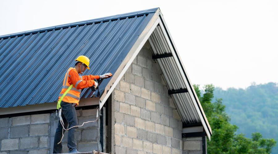 Expert Emergency Roof Repairs services in Muskego, WI
